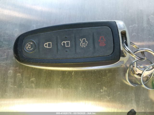 1FMCU0JX0EUE50157 Ford Escape Titanium