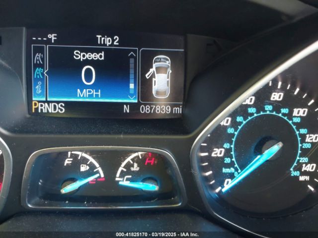 1FMCU0JX0EUE50157 Ford Escape Titanium
