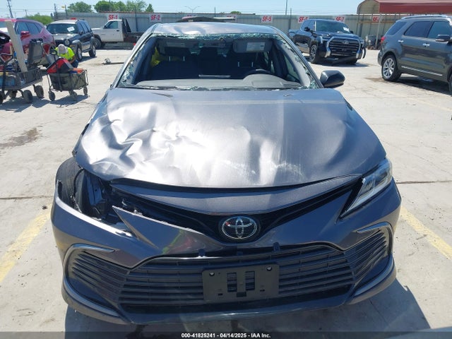 4T1C11AK9NU046857 Toyota CAMRY LE