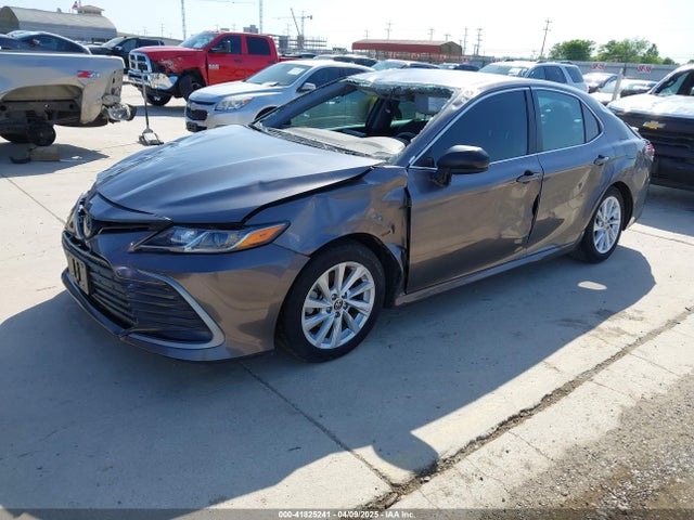 4T1C11AK9NU046857 Toyota CAMRY LE