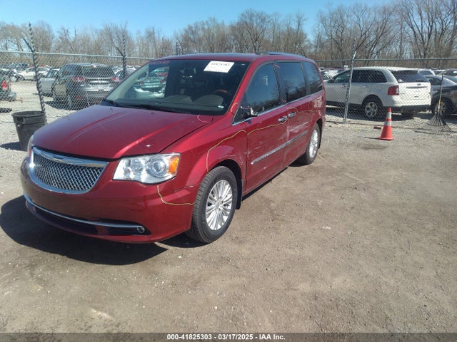 2C4RC1GG5ER463952 Chrysler Town & Country Limited