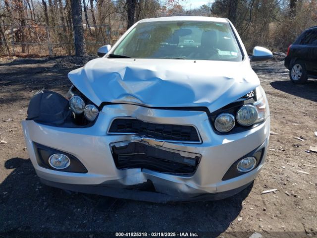 1G1JE5SB2F4201930 Chevrolet Sonic Ltz Auto