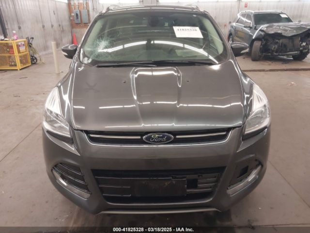 1FMCU9J96FUA43337 Ford Escape Titanium