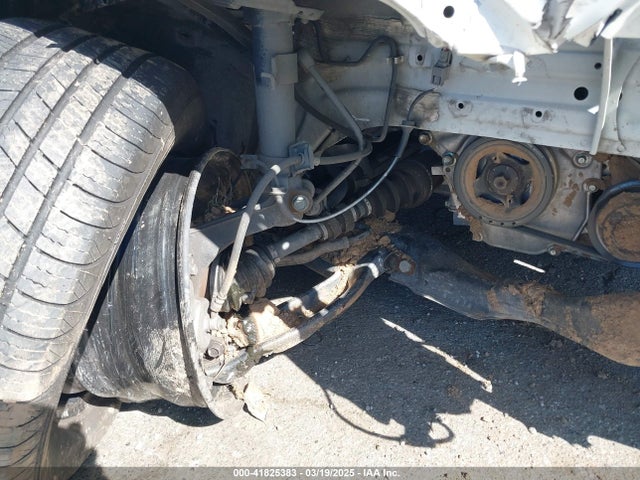 JN1BJ1CP0KW218558 Nissan 2019