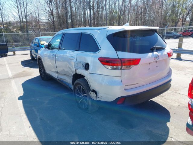 5TDKZRFH0KS567597 Toyota Highlander Xle