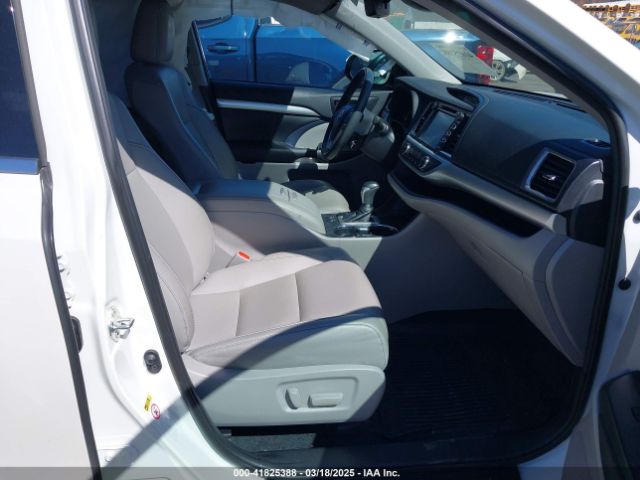 5TDKZRFH0KS567597 Toyota Highlander Xle