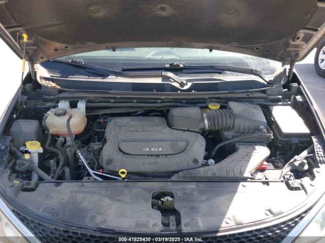 2018 CHRYSLER PACIFICA 2C4RC1GG4JR321621 Photo 9