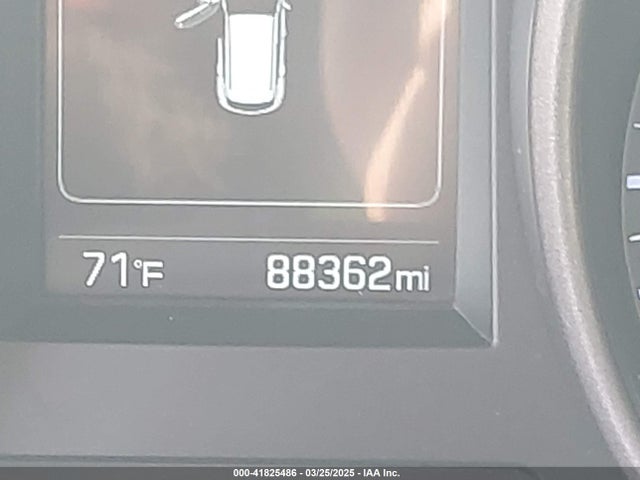 5NMZUDLB0HH014153 Hyundai Santa Fe Sport 2.4l
