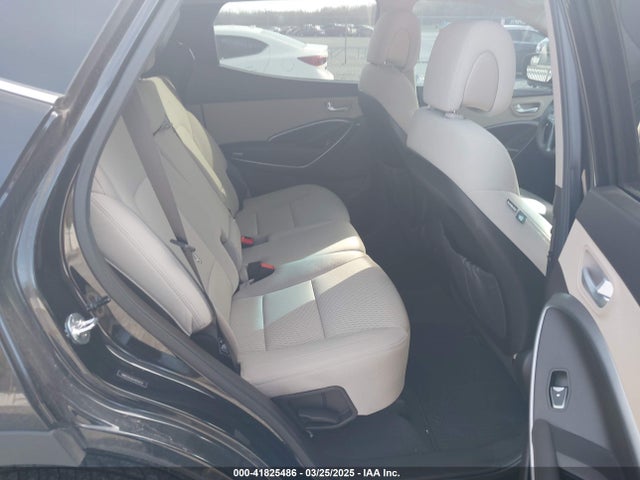 5NMZUDLB0HH014153 Hyundai Santa Fe Sport 2.4l