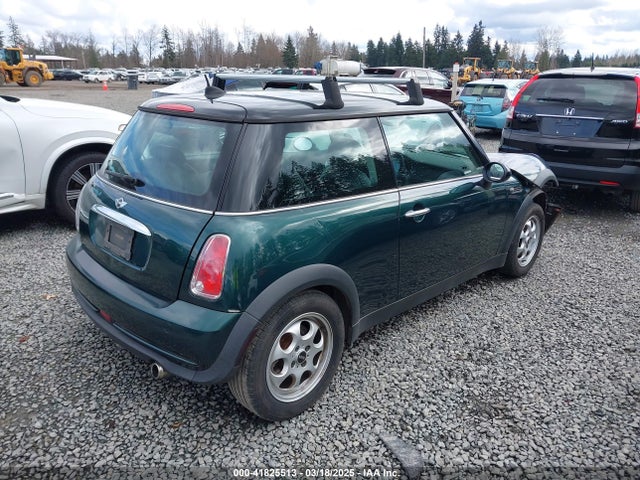 2006 MINI COOPER WMWRC33516TK67711 Photo 3