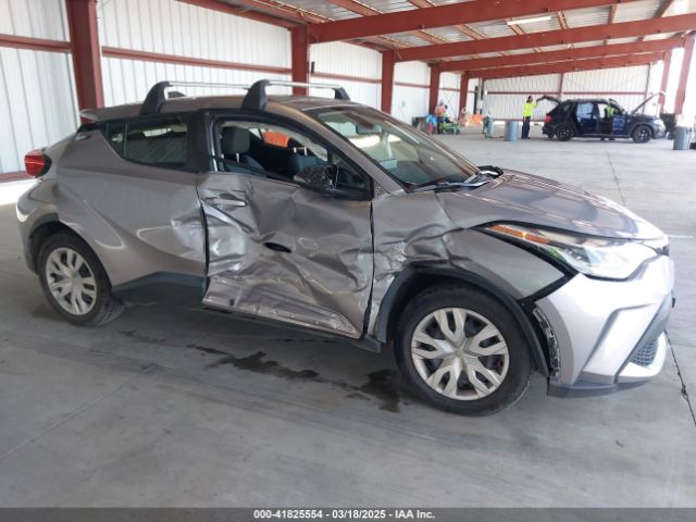 JTNKHMBX8L1068088 Toyota C-HR LE