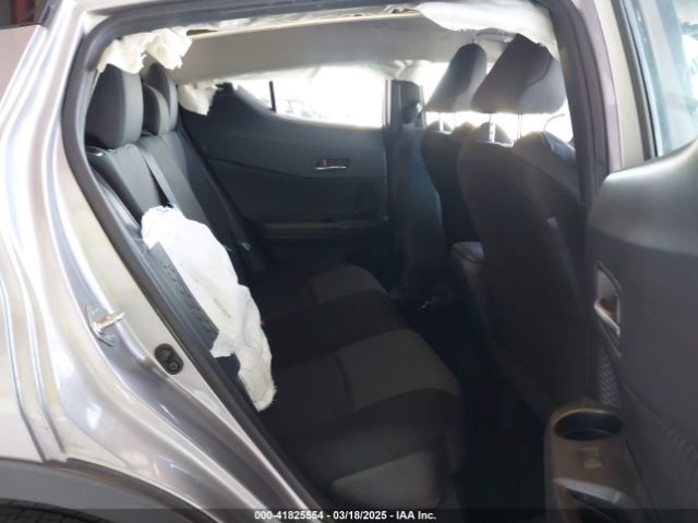 JTNKHMBX8L1068088 Toyota C-HR LE