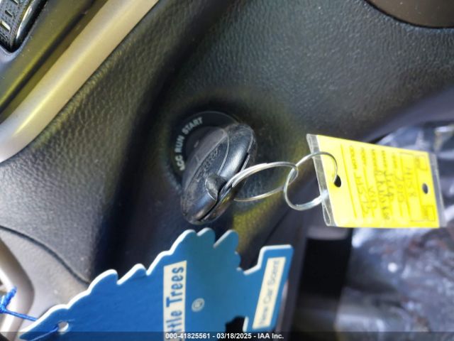 1C4PJMCB3FW734573 Jeep Cherokee Latitude