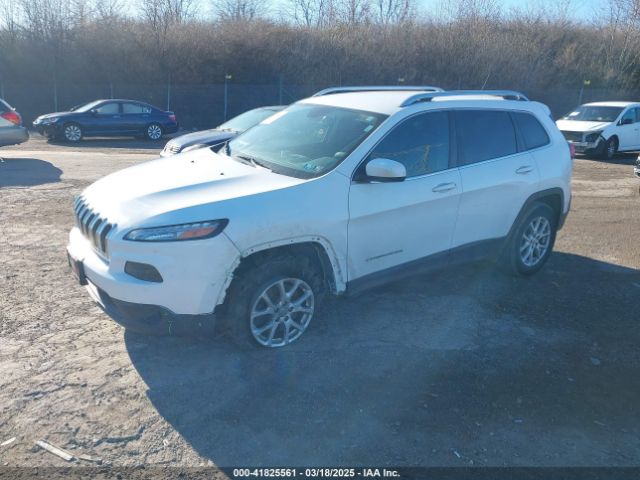 1C4PJMCB3FW734573 Jeep Cherokee Latitude