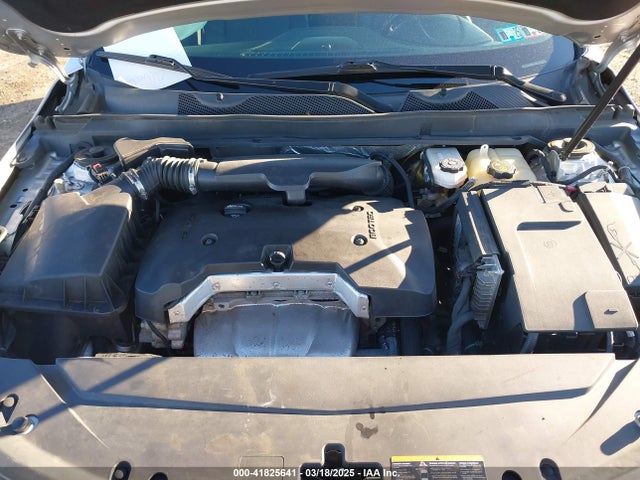 Chevrolet IMPALA 1LT 2018 2G1105SA8J9157511 Image 10