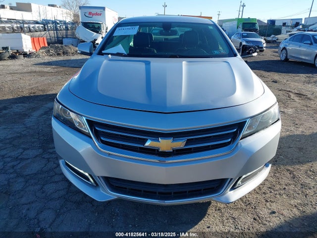 Chevrolet IMPALA 1LT 2018 2G1105SA8J9157511 Image 12