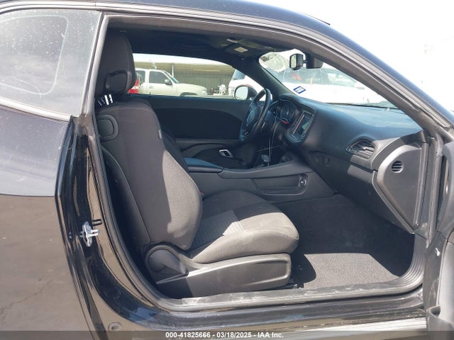 2C3CDZBT8PH695979 Dodge Challenger R/t