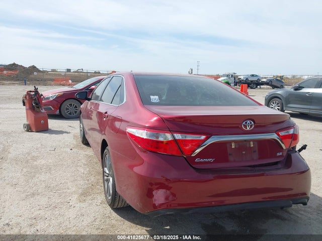 4T1BF1FKXHU811147 Toyota CAMRY SE
