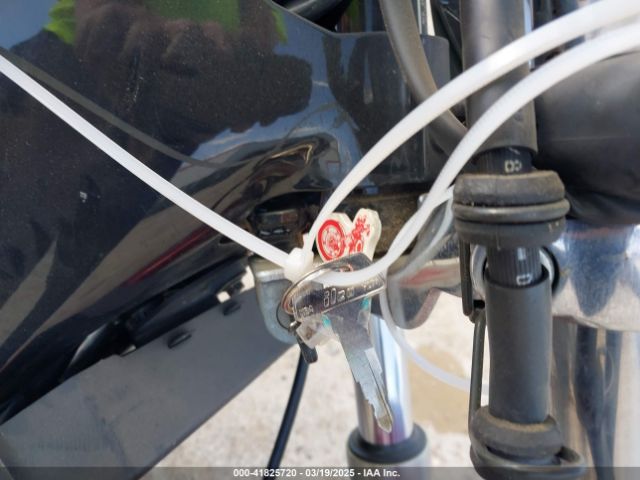 2001 HONDA VT1100 1HFSC18041A502733 Photo 10