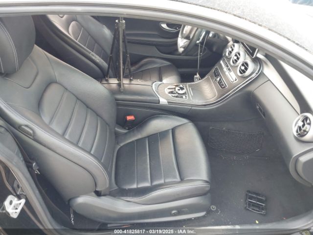 WDDWJ4JB6JF614666 Mercedes-Benz C 300