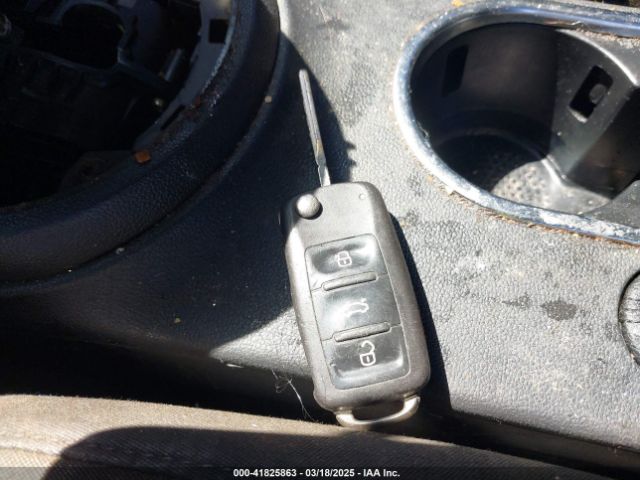 3VWFP7AT8EM601987 Volkswagen Beetle 2.5l Entry
