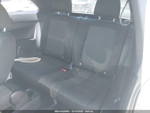 3VWFP7AT8EM601987 Volkswagen Beetle 2.5l Entry