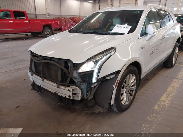 1GYKNARS7HZ121596 Cadillac Xt5 Standard