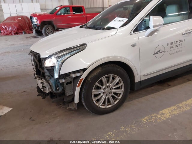 1GYKNARS7HZ121596 Cadillac Xt5 Standard