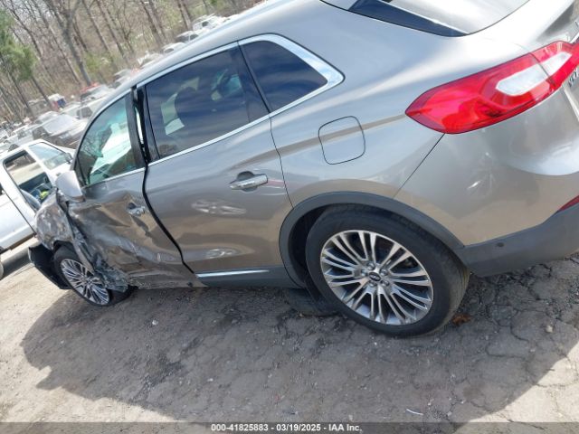 2LMTJ6LR7GBL60933 Lincoln Mkx Reserve