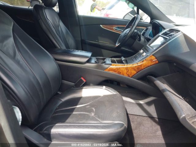 2LMTJ6LR7GBL60933 Lincoln Mkx Reserve