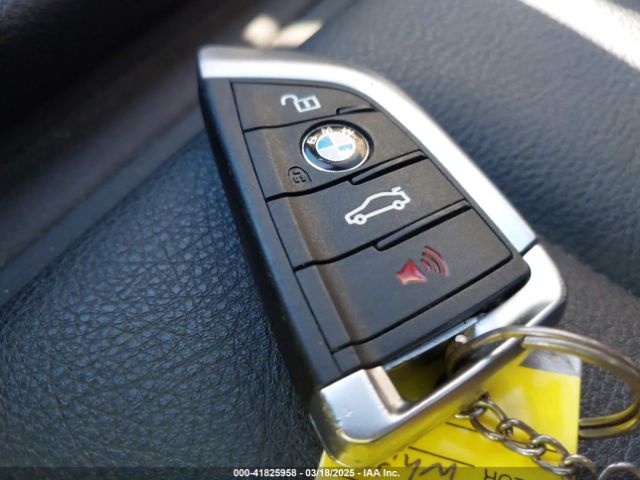 WBA3B1G54ENN90905 BMW 320i