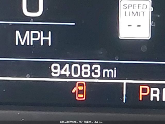 1GNSKHKC9JR161587 Chevrolet Suburban Lt