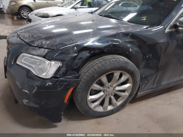 2017 CHRYSLER 300C 2C3CCAKG2HH597183 Photo 5