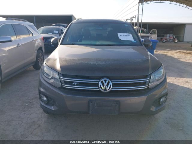 WVGAV7AX3FW115042 Volkswagen Tiguan R-line