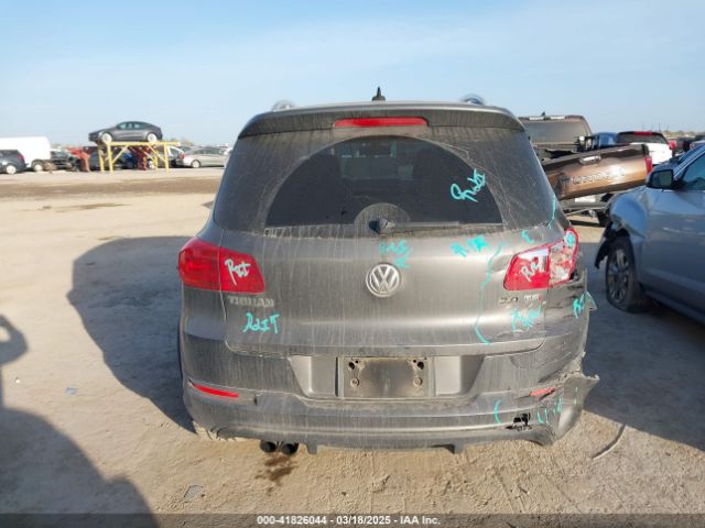 WVGAV7AX3FW115042 Volkswagen Tiguan R-line