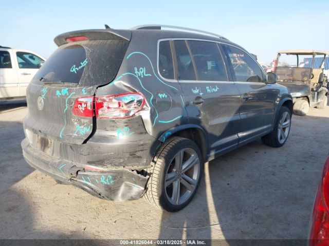 WVGAV7AX3FW115042 Volkswagen Tiguan R-line