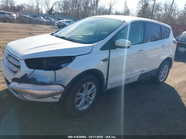 1FMCU9GD6KUA69877 Ford ESCAPE SE
