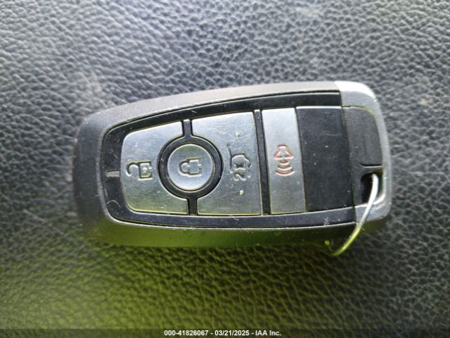 1FMJU1JT6KEA53410 Ford Expedition Xlt
