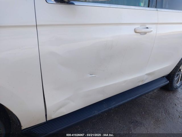 1FMJU1JT6KEA53410 Ford Expedition Xlt