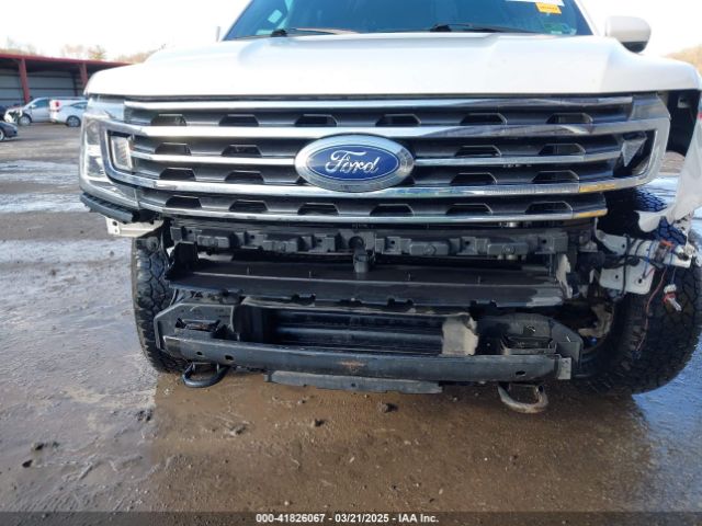 1FMJU1JT6KEA53410 Ford Expedition Xlt