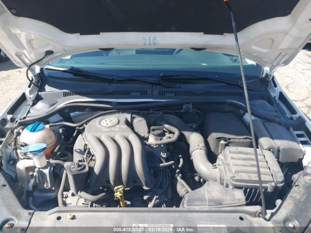 3VW2K7AJ4EM207575 Volkswagen Jetta 2.0l S
