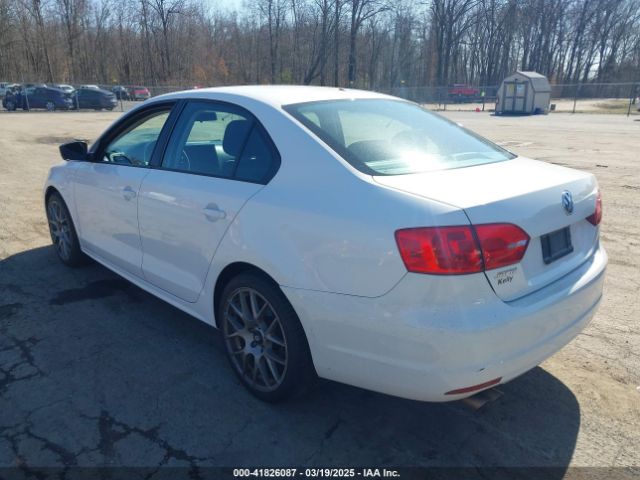3VW2K7AJ4EM207575 Volkswagen Jetta 2.0l S