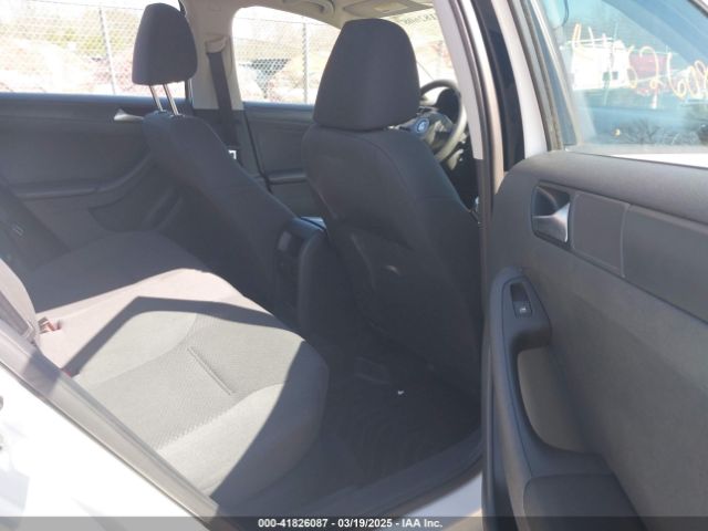 3VW2K7AJ4EM207575 Volkswagen Jetta 2.0l S