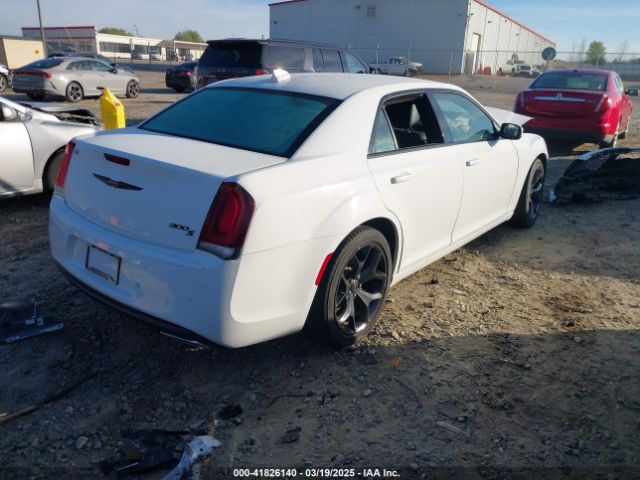 2021 CHRYSLER 300 2C3CCABG1MH595841 Photo 3