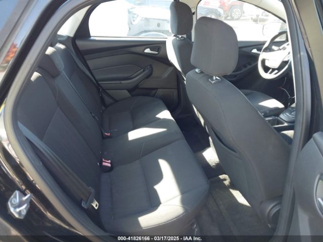 1FADP3F27FL282884 Ford FOCUS SE