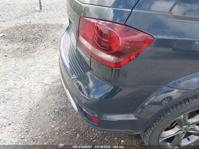 3C4PDCGB5JT171813 Dodge Journey Crossroad