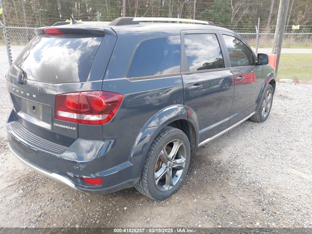 3C4PDCGB5JT171813 Dodge Journey Crossroad