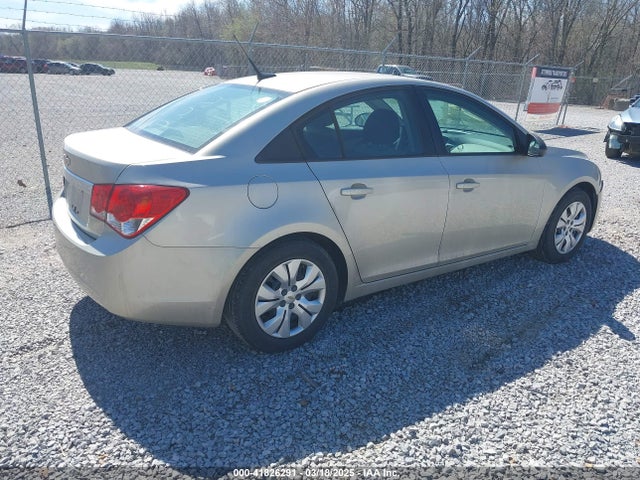 1G1PA5SH8E7250802 Chevrolet Cruze Ls Auto