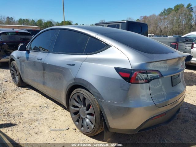 2024 TESLA MODEL Y 7SAYGDEF4RA310248 Photo 2