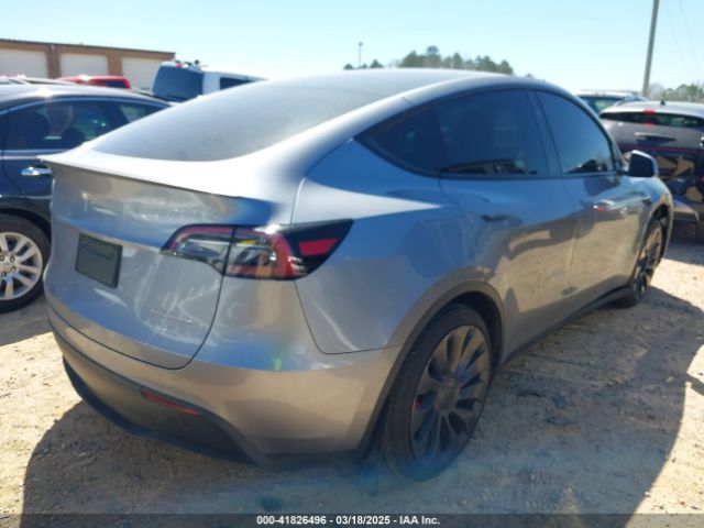 2024 TESLA MODEL Y 7SAYGDEF4RA310248 Photo 3